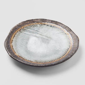 Plate Akane Grey 27cm · €29 · CURATED BY EYEDS