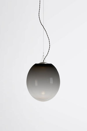 Open image in slideshow, Gradation 114 Pendant Light · €1718 · ATELIER ARETI | CURATED BY EYEDS
