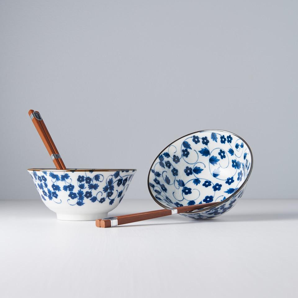 White Sushi Bowl Set with Blue Daisy Pattern · €30 · CURATED BY EYEDS