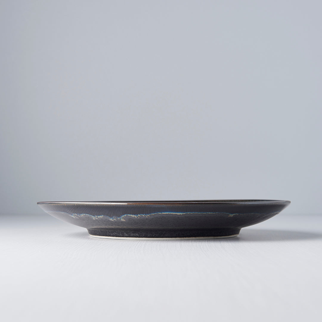 Large Round Plate Matt Black 25cm · €20 · CURATED BY EYEDS