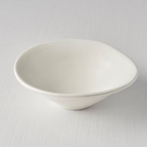 Small White Bowl Irregular Rim 12/14cm · €10 · CURATED BY EYEDS