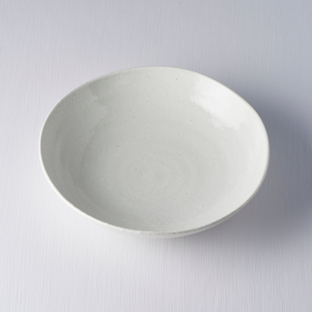 Large Flat Bowl OFF WHITE 21cm · €12 · CURATED BY EYEDS
