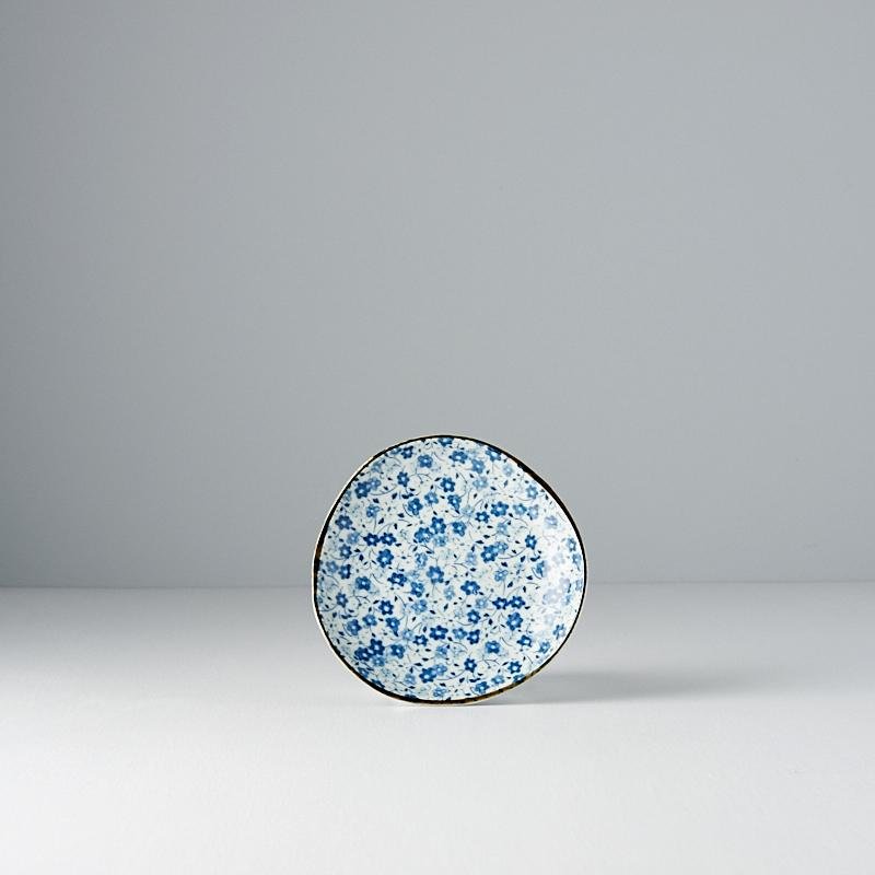 Uneven Small Plate Blue Daisy 11cm · €5 · CURATED BY EYEDS