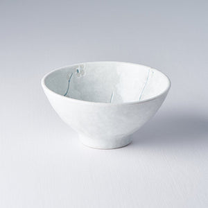 Medium Shallow Bowl White Blossom 16cm · €10 · CURATED BY EYEDS