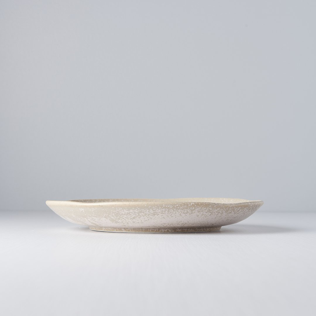 Uneven Plate White Fade 24.5cm · €21 · CURATED BY EYEDS