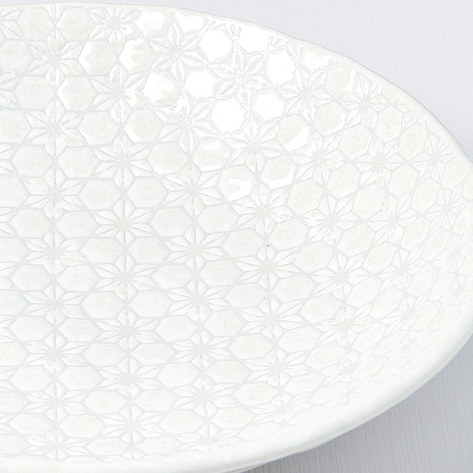 Large Open Shallow Bowl White Star 24cm · €19 · CURATED BY EYEDS