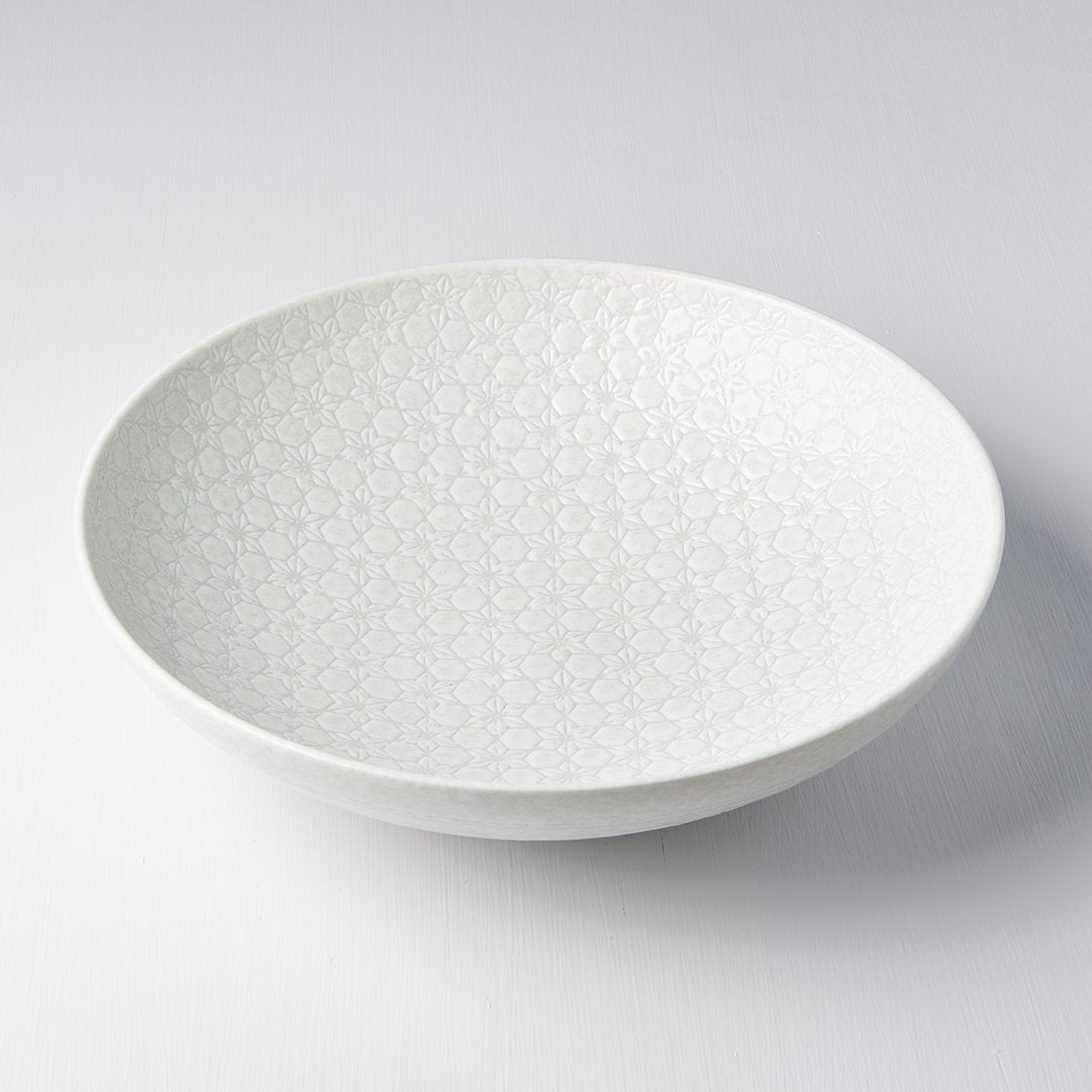 Open Serving Bowl White Star 28cm · €40 · CURATED BY EYEDS